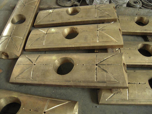 中旬以來(lái)國(guó)內(nèi)銅滑板精加工價(jià)格的持續(xù)走低